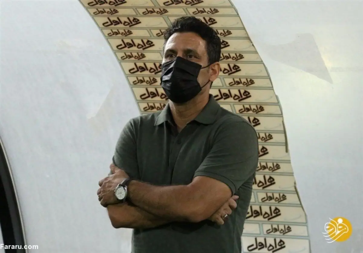 (عکس) مهدی تارتار بر سر مزار حاج قاسم سلیمانی