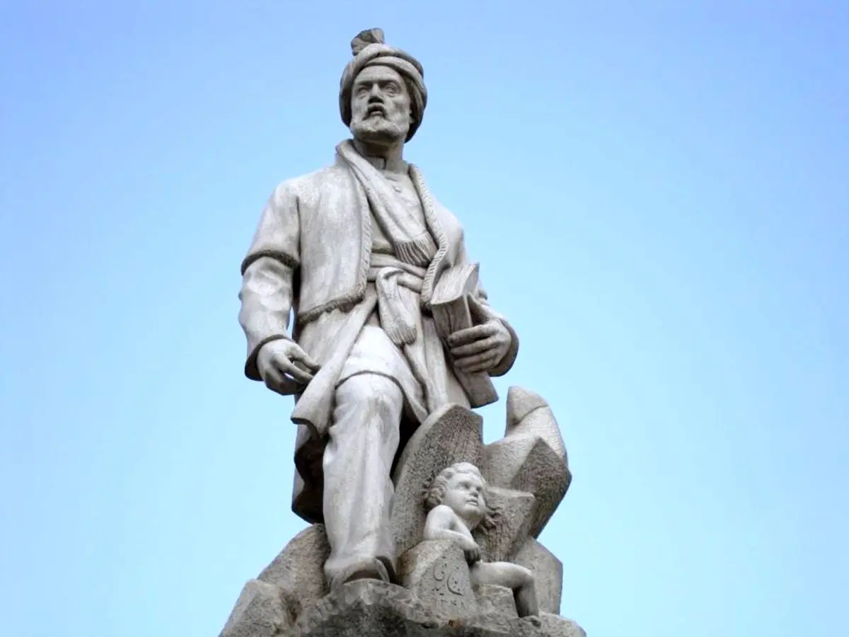 مرمت و بهسازی مجسمه فردوسی پس از ۶۳ سال