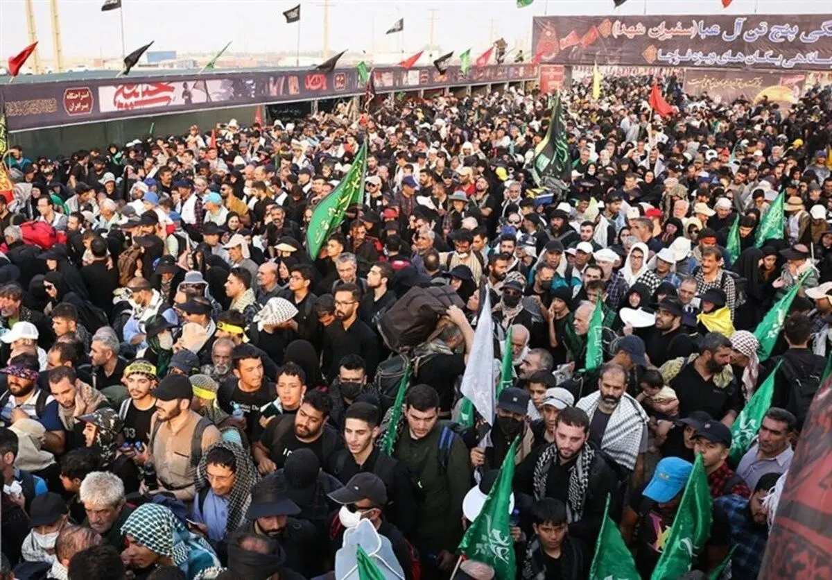 مراجعه ۹۷ هزار زائر اربعین با علائم گرمازدگی به هلال احمر