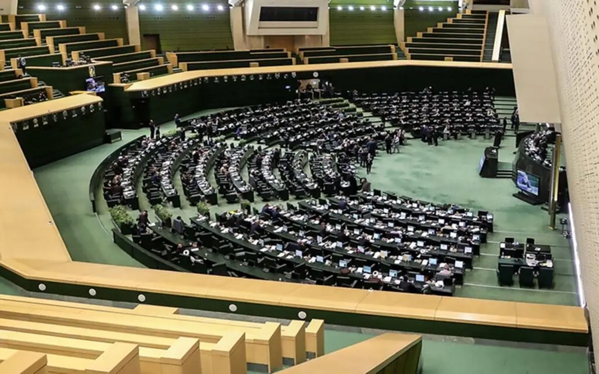 وزیر امور خارجه به مجلس احضار شد