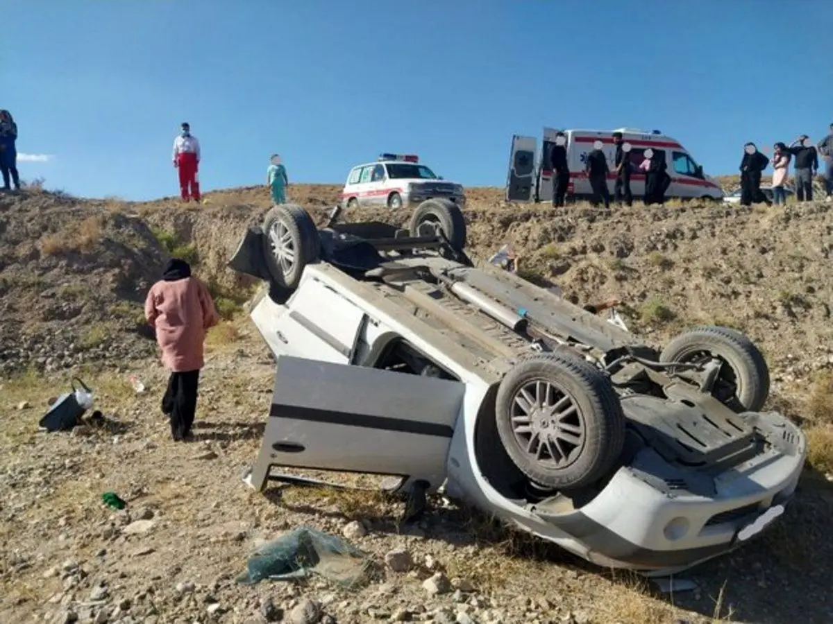 ۲ کشته در حادثه واژگونی خودرو در جاده کرج - چالوس