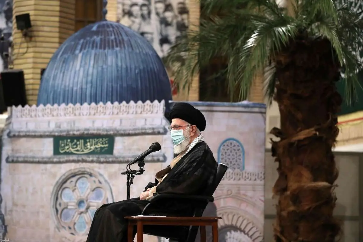 (تصاویر) دیدار پیشکسوتان و فرماندهان دفاع مقدس با رهبر انقلاب