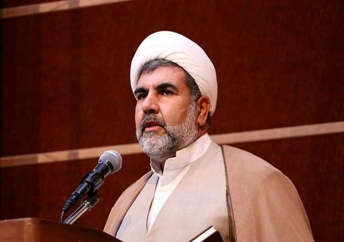 «نمی‌توانیم به پلیس بگوییم با افراد بی‌حجاب برخورد نکند»