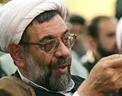 من می پذیرم که مجلس در راس امور نیست