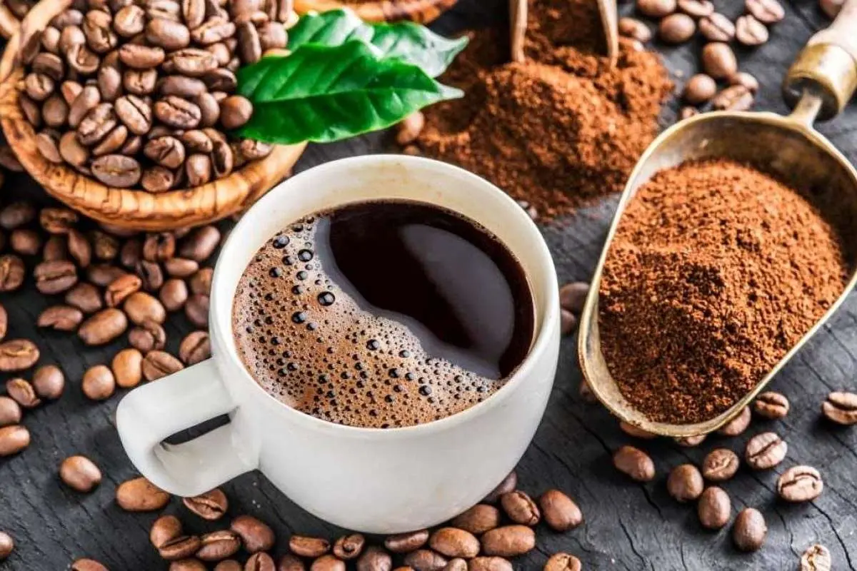 چطور بدون وابستگی به کافئین، خستگی را از خود دور کنیم؟