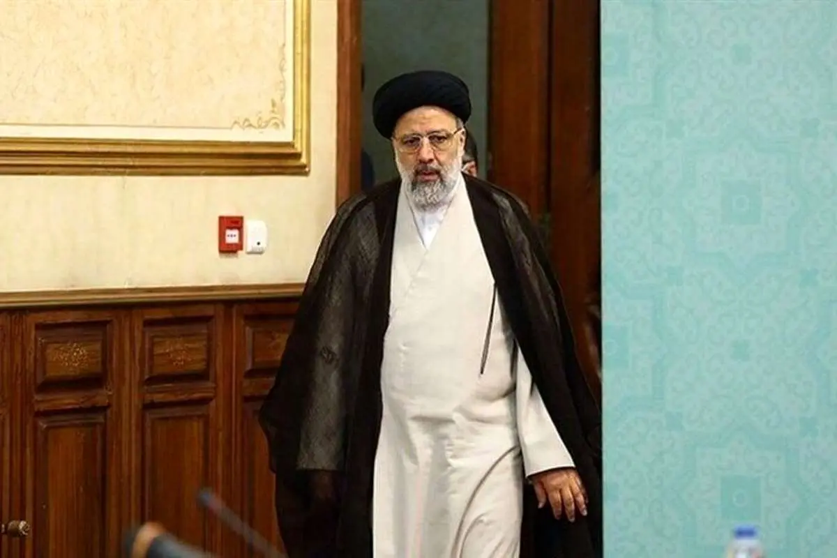 عیادت رئیسجمهور از برخی مجروحین حوادث اخیر