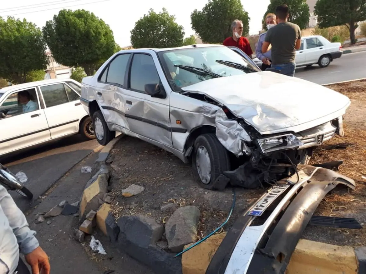 مرگ ۶ نفر در تصادف آتشین پژو و پراید