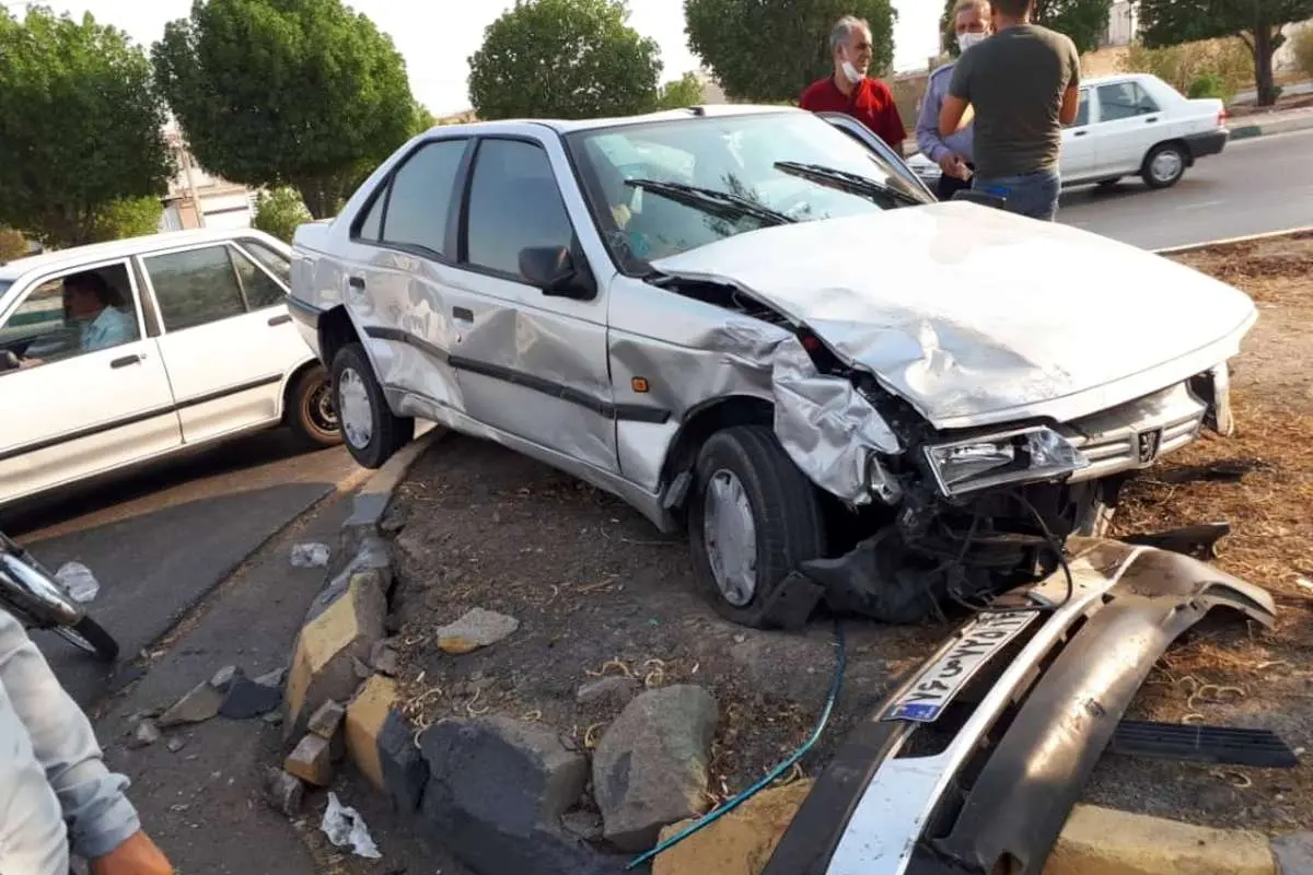 مرگ ۶ نفر در تصادف آتشین پژو و پراید