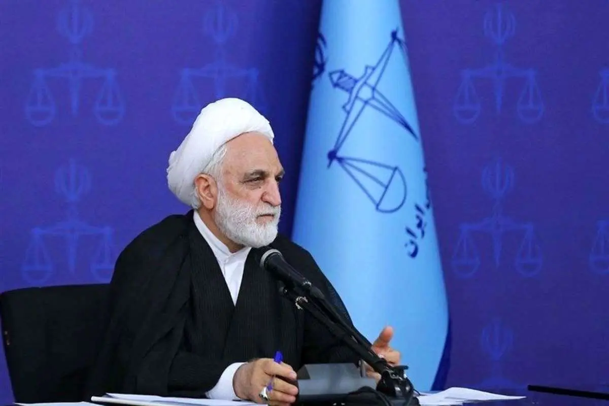 افرادی که با حمایت نظام مشهور اما با دشمن همصدا شدند مجازات میشوند