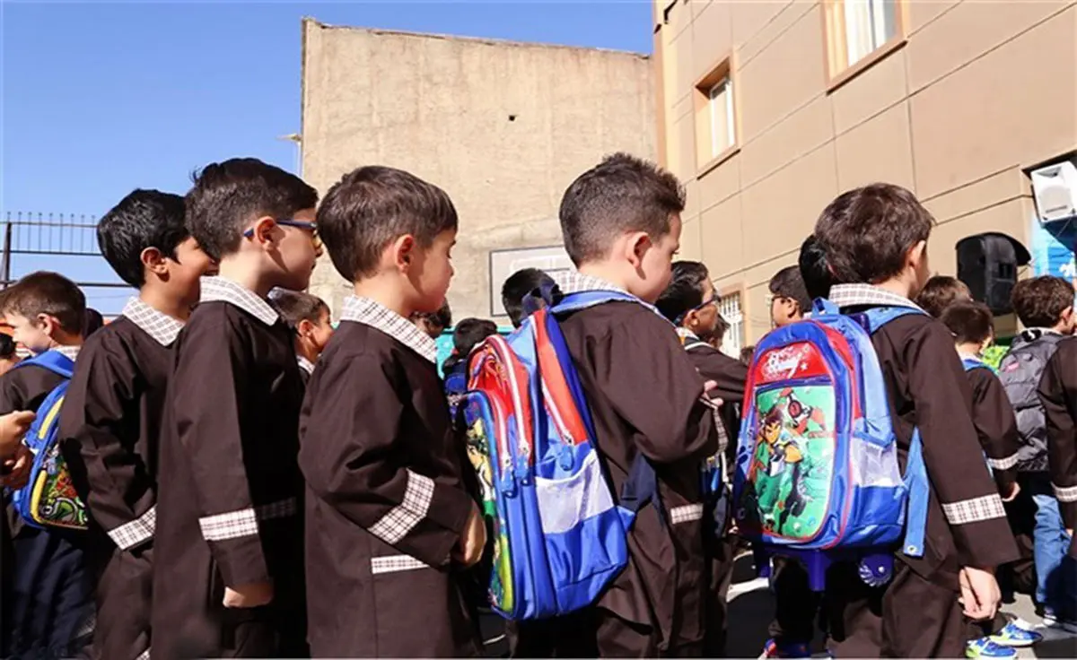 کوله‌پشتی نامناسب چه عارضه‌هایی دارد؟