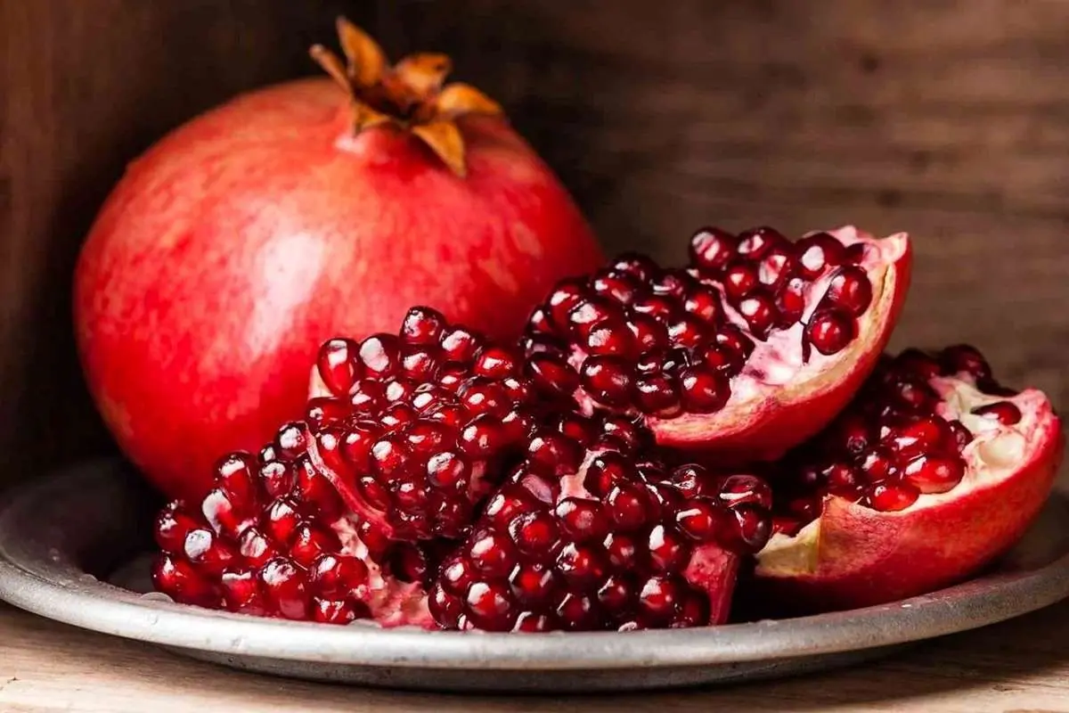 فواید انار برای سلامتی از کاهش خطر بیماری قلبی تا بهبود حافظه