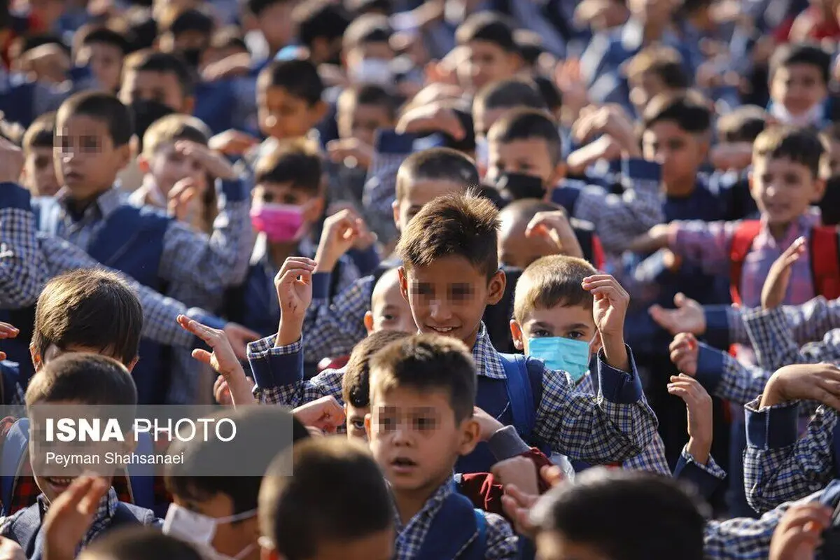 (تصاویر) دانش آموزانی با کوله بار زندگی بر دوش