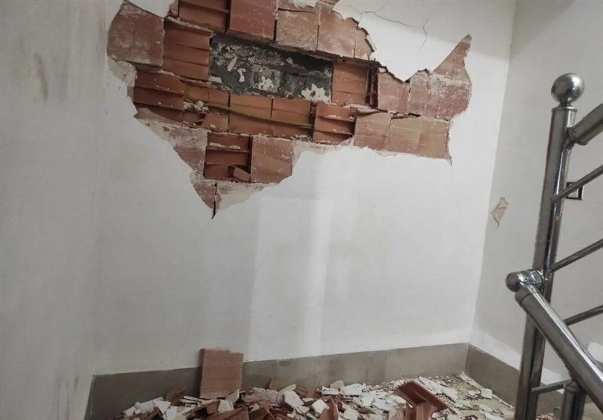 خسارت ۱۰ تا ۵۰ درصدی منازل مسکونی خوی بر اثر زلزله