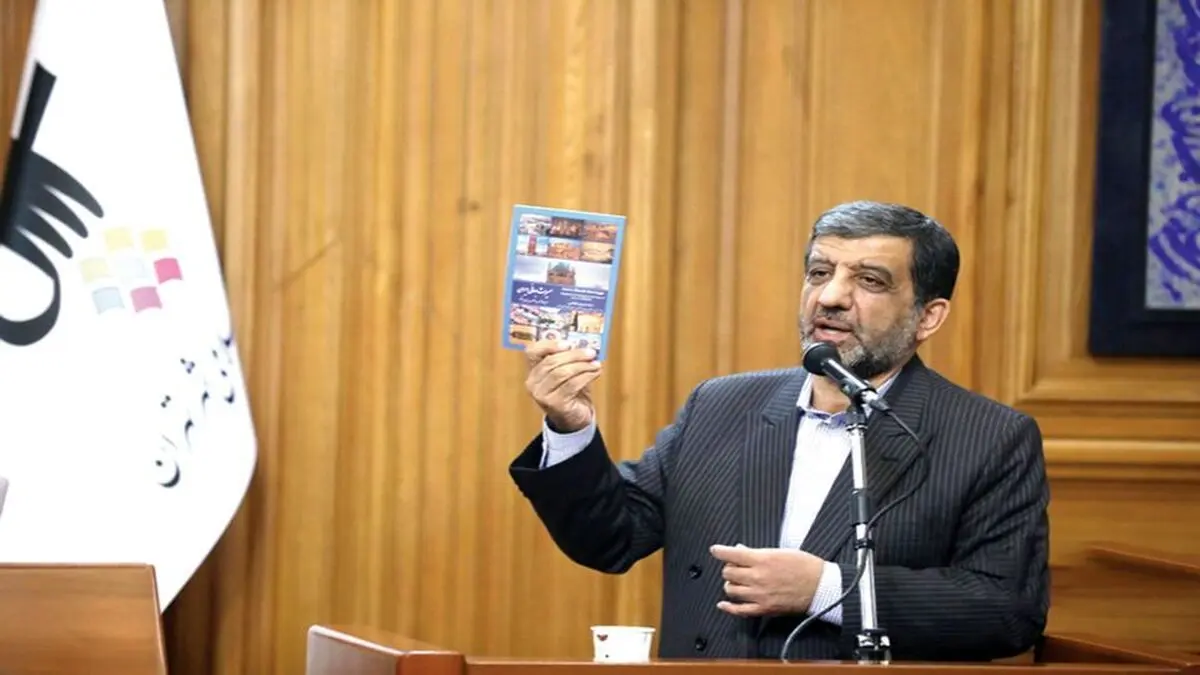عزت‌الله ضرغامی: در تولید غم استادیم