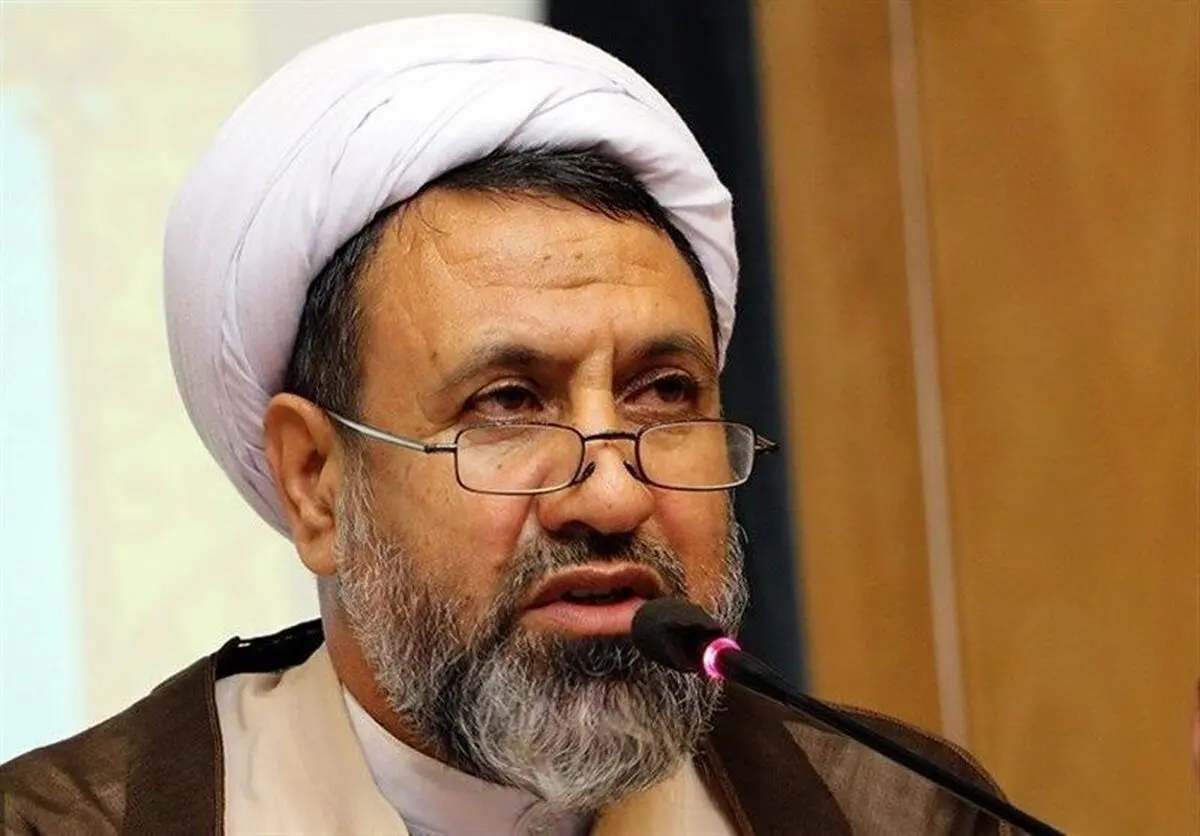 امام جمعه کرمان: بیشتر میدان فضای مجازی دست دشمن است