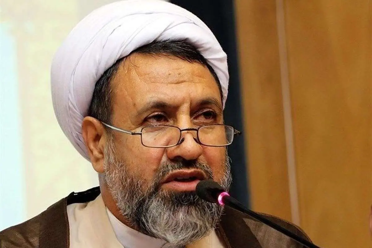 امام جمعه کرمان: بیشتر میدان فضای مجازی دست دشمن است