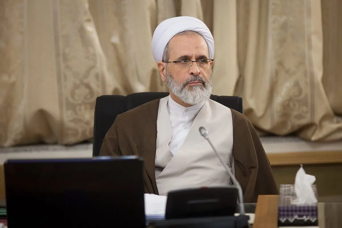 آیت الله اعرافی: دنیا خیره و متحیر به پیشرفت‌های ما نگاه می‌کند