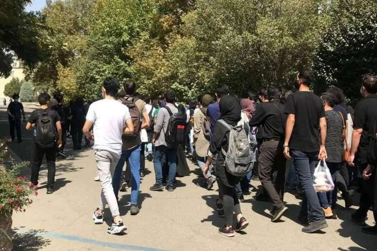 جمهوری اسلامی: اعتراضات فقط با تغییر در رفتار و مدیریت پایان مییابند