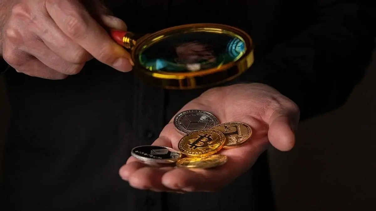 قیمت‌ها در بازار ارز دیجیتال ۲۱ مهر؛ توقف بیت‌کوین، سقوط آزاد ترا
