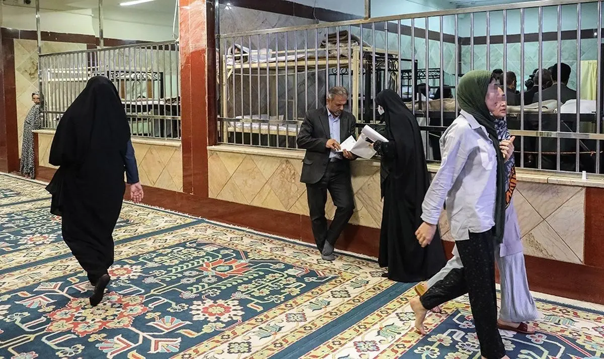 (تصاویر) زنان بازداشت شده اعتراضات در ندامتگاه زنان تهران