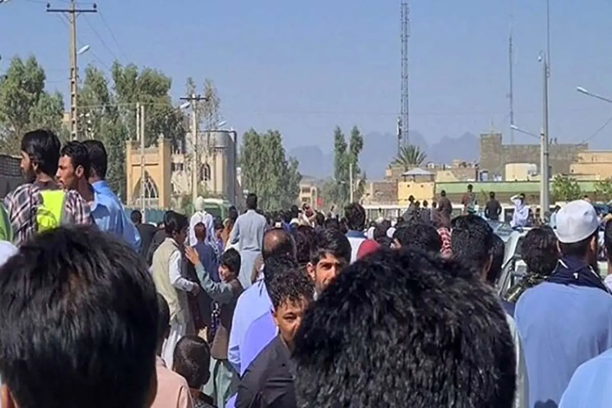یکی از دستگیر شدگان حوادث زاهدان: یک پژو ۴۰۵ بین مردم اسلحه پخش میکرد