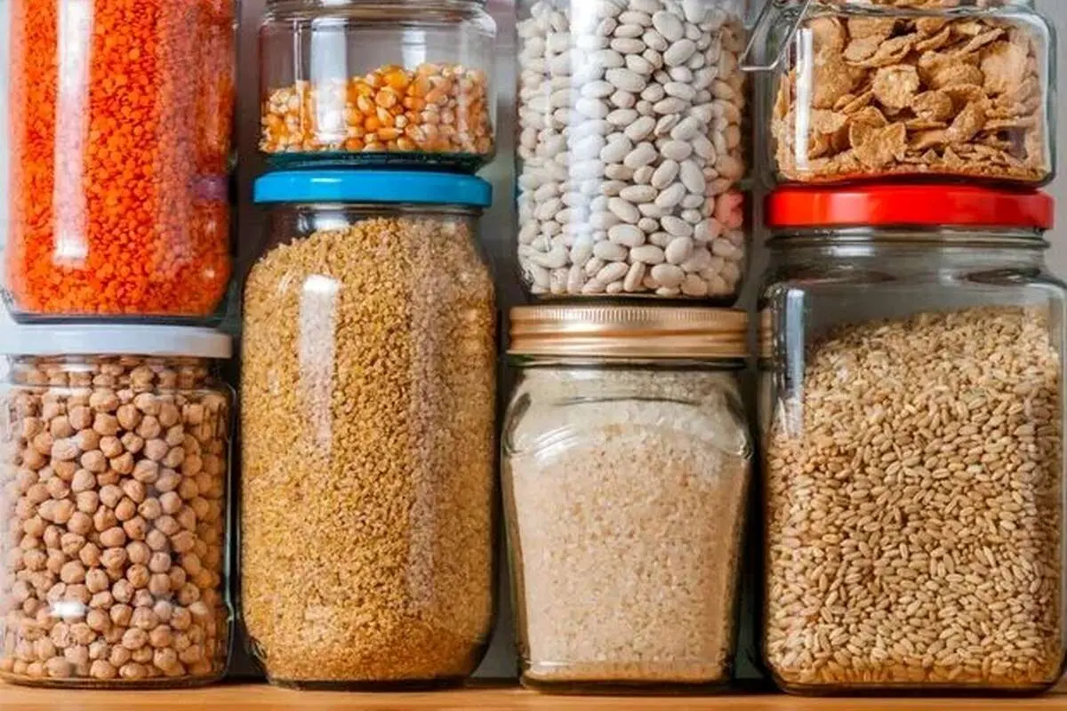۶ ترفند ساده برای نگهداری مواد غذایی در یخچال