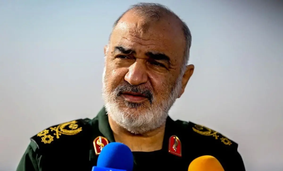 فرمانده سپاه: از همه دفاع می‌کنیم حتی از آنها که ما را دوست ندارند