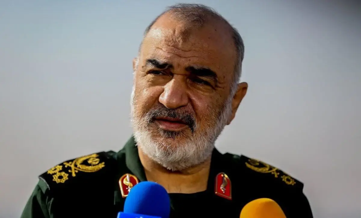فرمانده سپاه: از همه دفاع می‌کنیم حتی از آنها که ما را دوست ندارند