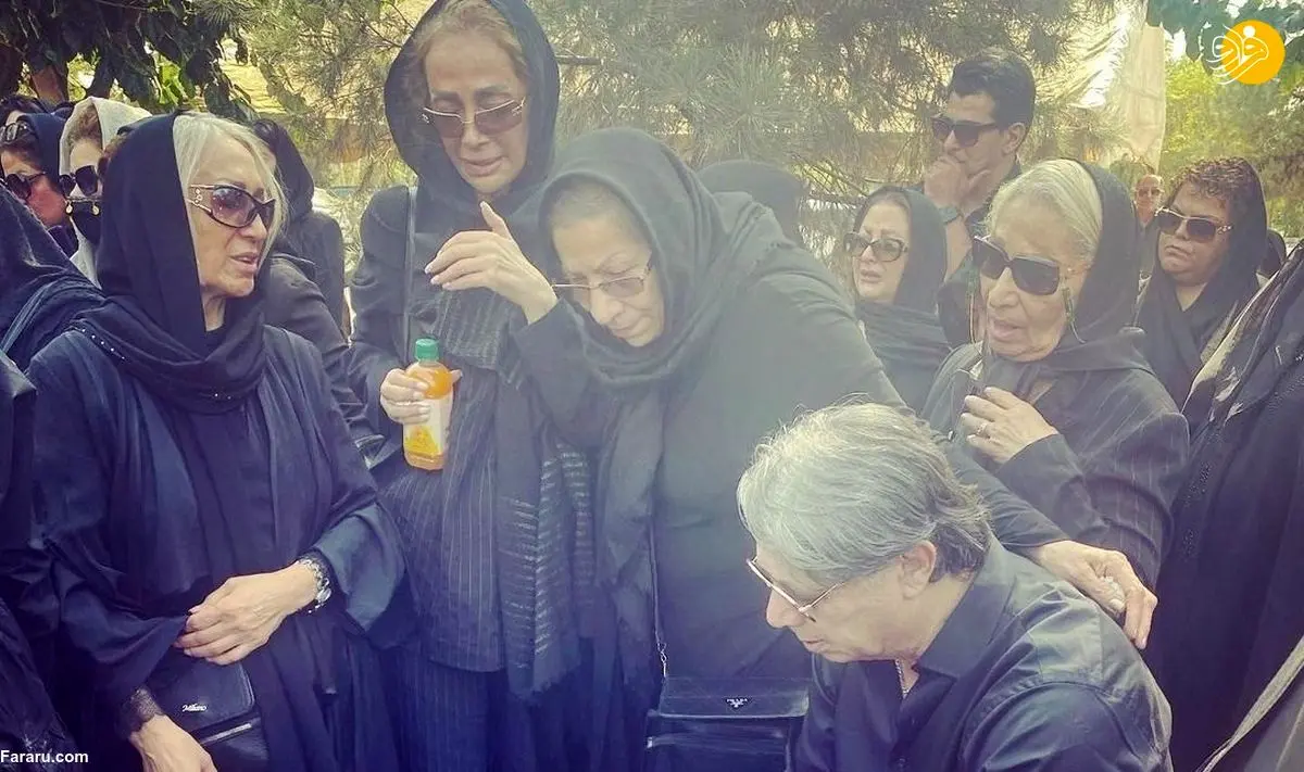 (ویدئو) مراسم خاکسپاری فرزند نسرین مقانلو