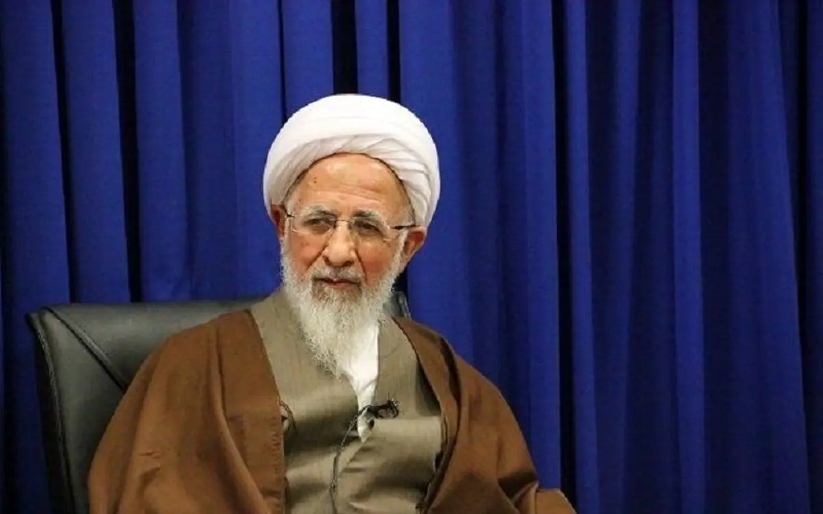 آیت‌الله جوادی آملی: هیچ تازیانه‌ای دردناک‌تر از فقر نیست؛ امروز این تازیانه پشت مردم را زخم کرده است