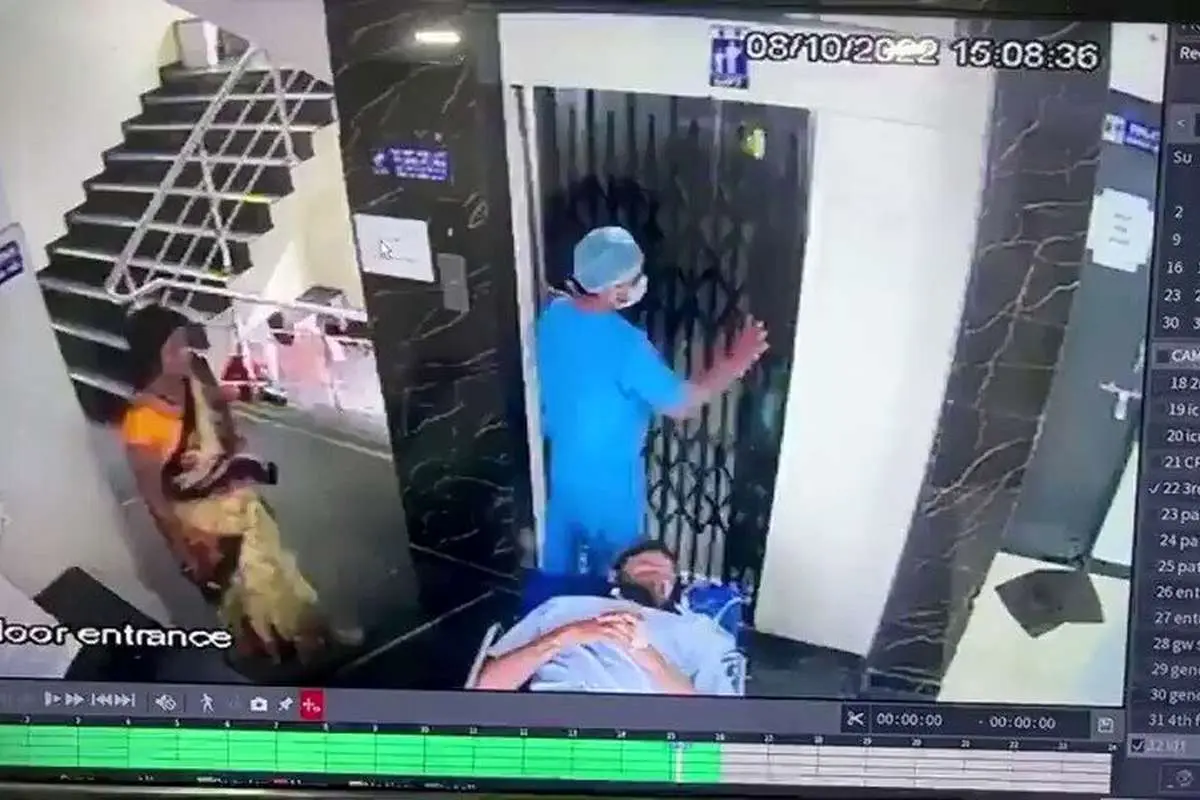 (ویدئو) صحنه تکان دهنده؛ آسانسور بیمارستان یک بیمار را بلعید!
