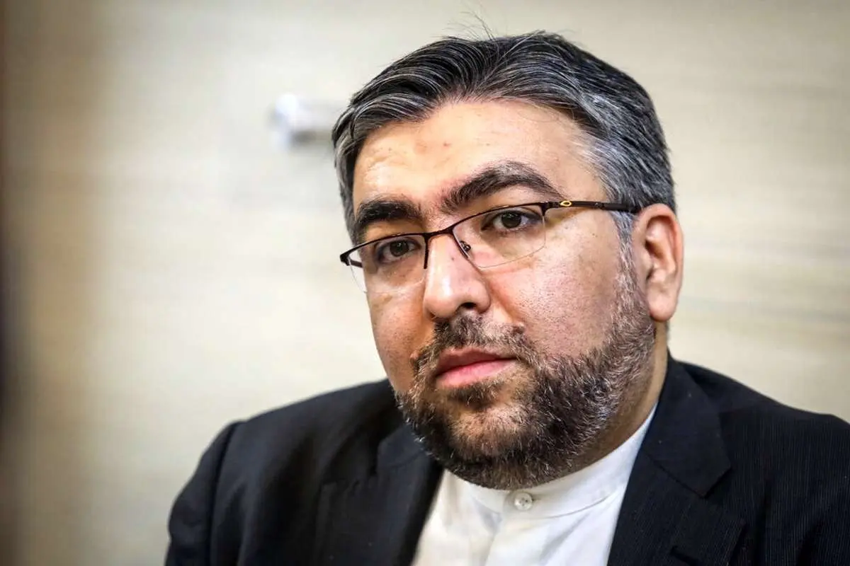 نماینده مجلس: لوگوی باشگاه رم را فتوشاپ میکنند و سوژه میسازند