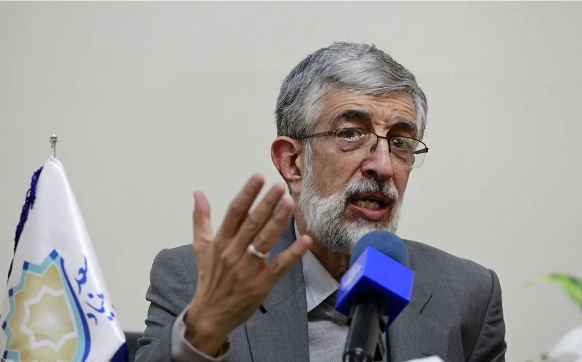 حداد عادل: در فضای مجازی، ایران در حال فروپاشی است