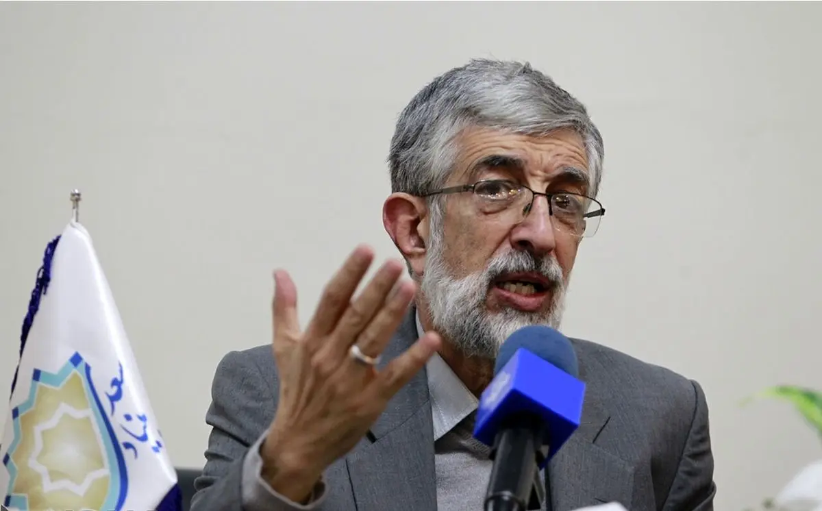 حداد عادل: در فضای مجازی، ایران در حال فروپاشی است