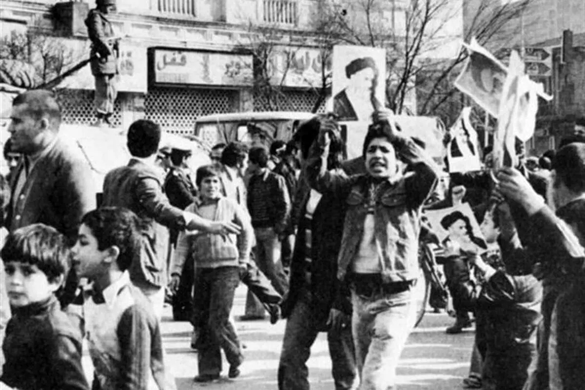 جمهوری اسلامی: چطور دانش‌آموزان سال ۵۷ می‌فهمیدند، اما سال ۱۴۰۱ نه؟