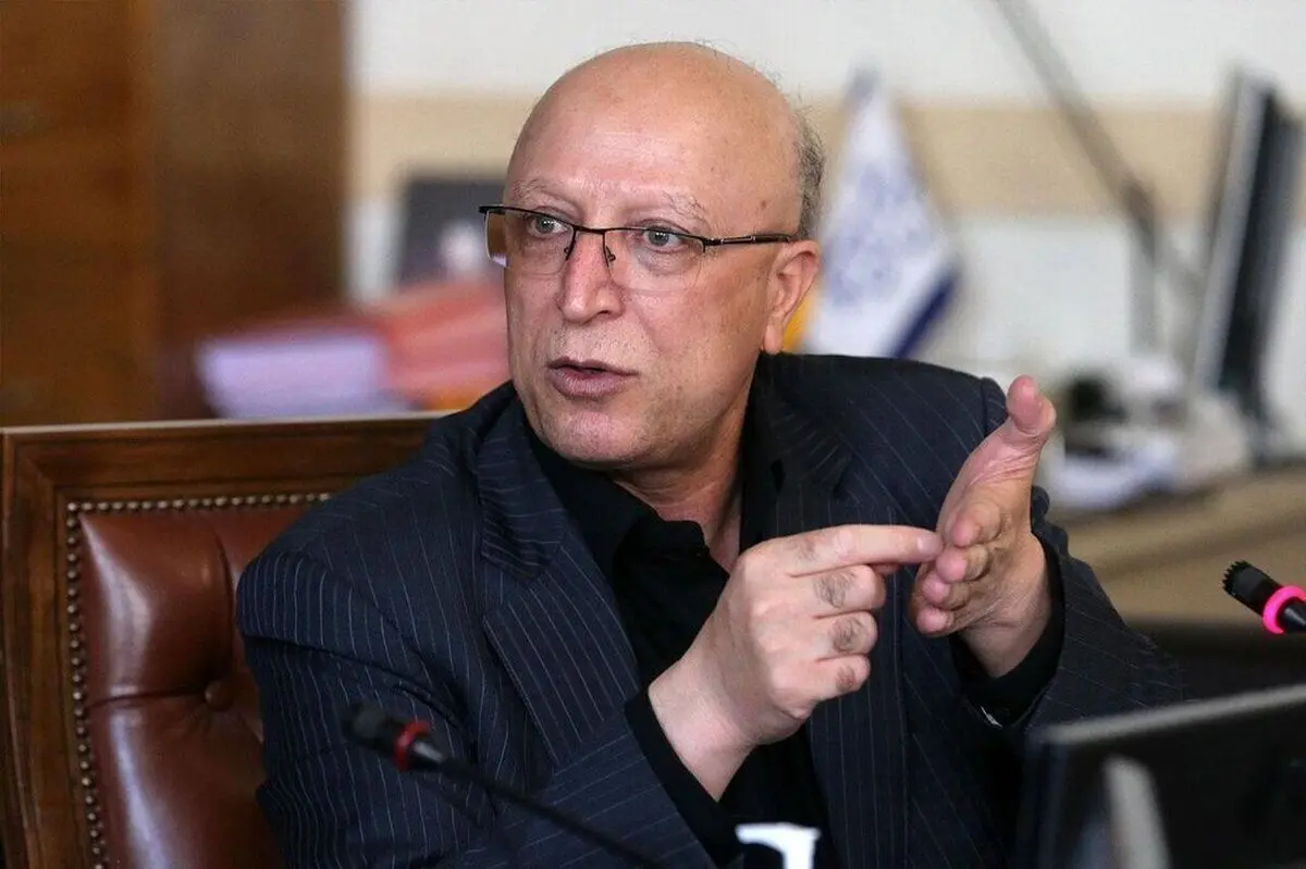 وزیر علوم: تشکیل دفاتر نیرو‌های مسلح در دانشگاه‌ها مسئله امنیتی نیست