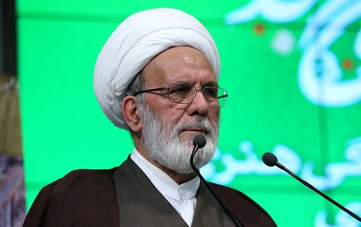 امام جمعه موقت مشهد: برای توبه نوجوانان فریب خورده برنامه ریزی شود
