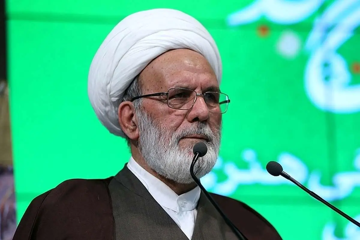امام جمعه موقت مشهد: برای توبه نوجوانان فریب خورده برنامه ریزی شود