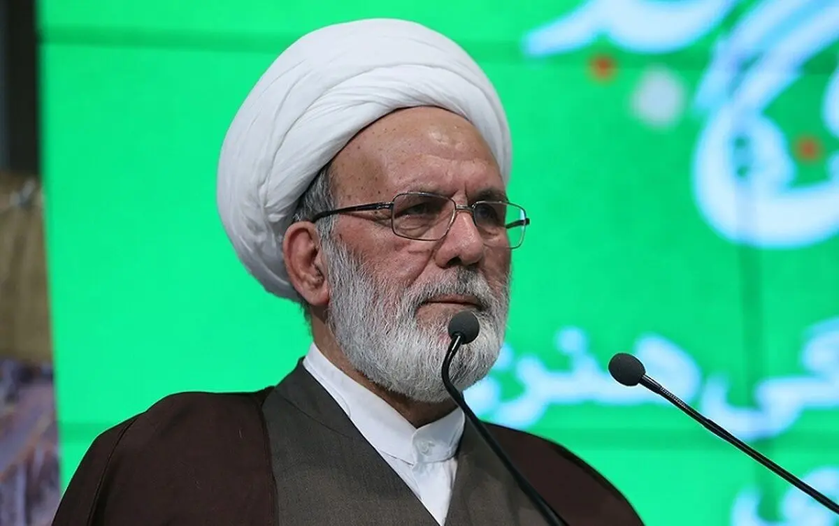 امام جمعه موقت مشهد: برای توبه نوجوانان فریب خورده برنامه ریزی شود