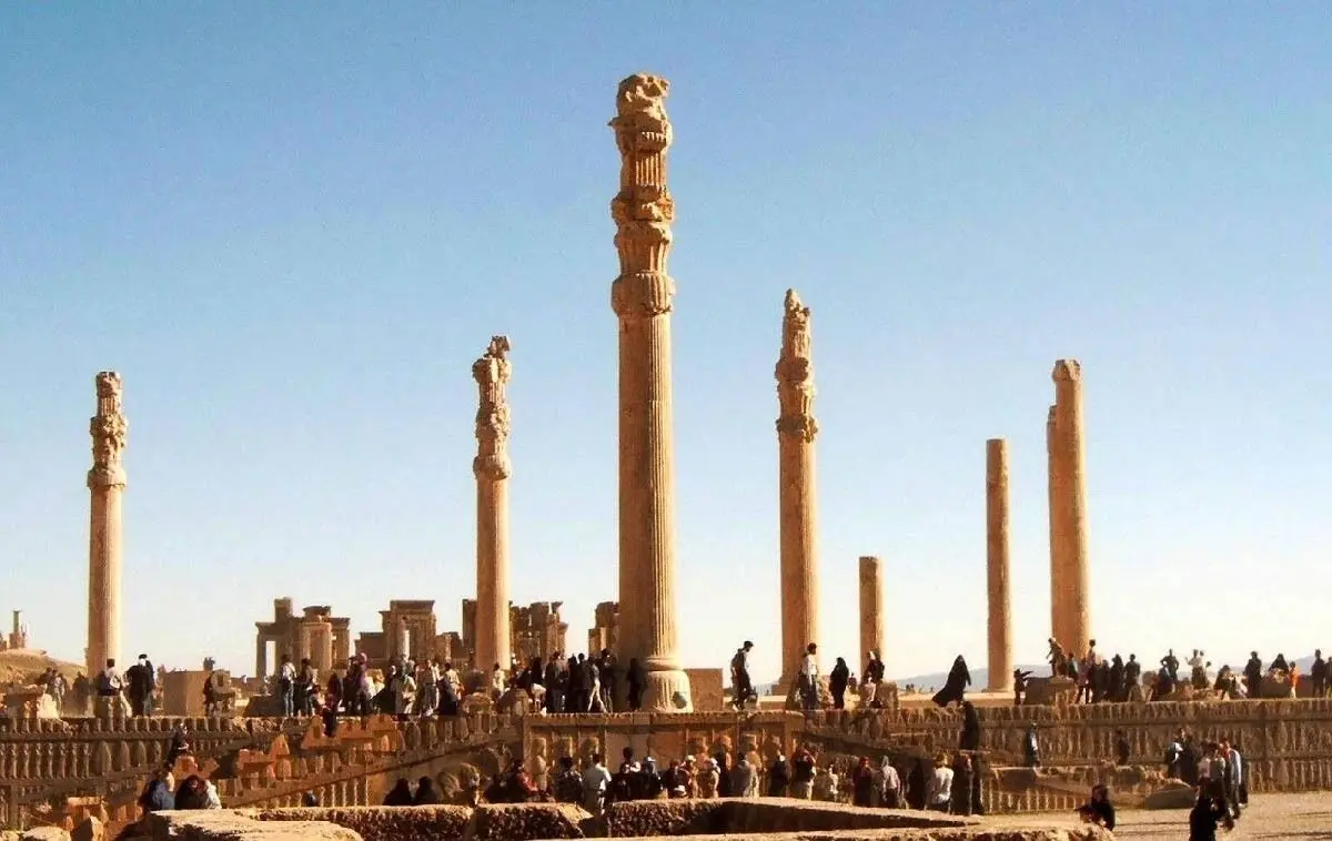 پاسارگاد و تخت جمشید از ۵ تا ٧ آبان تعطیل شدند