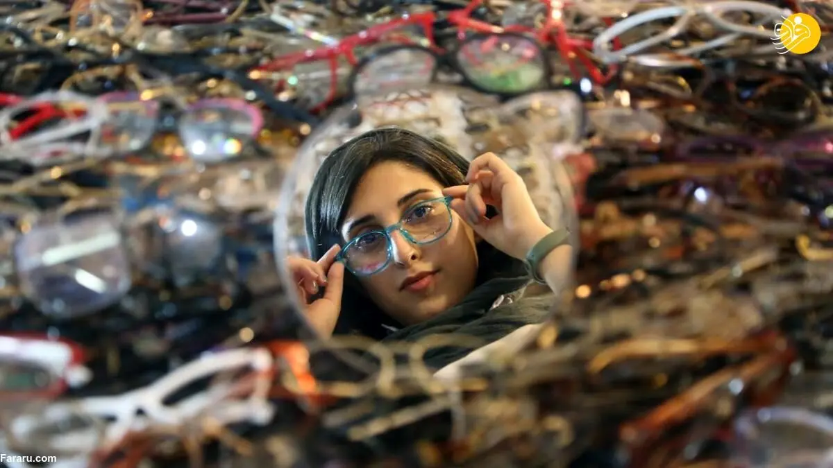 (تصاویر) گزارش رسانه خارجی از موزه عینک شهروند ایرانی