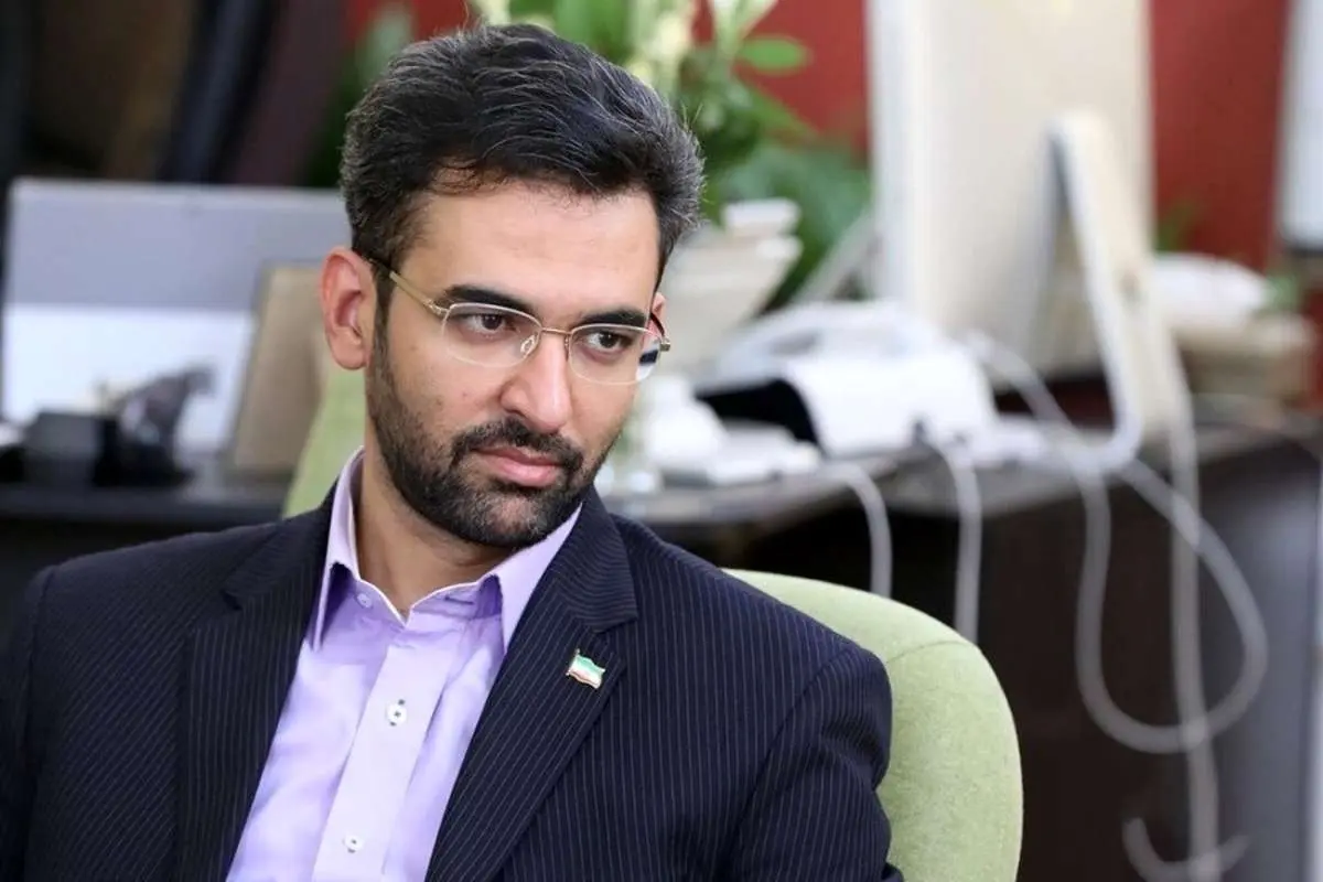 آذری جهرمی: ۱۰ درصد تبادل اطلاعات به پلتفرمهای داخلی سرازیر شد