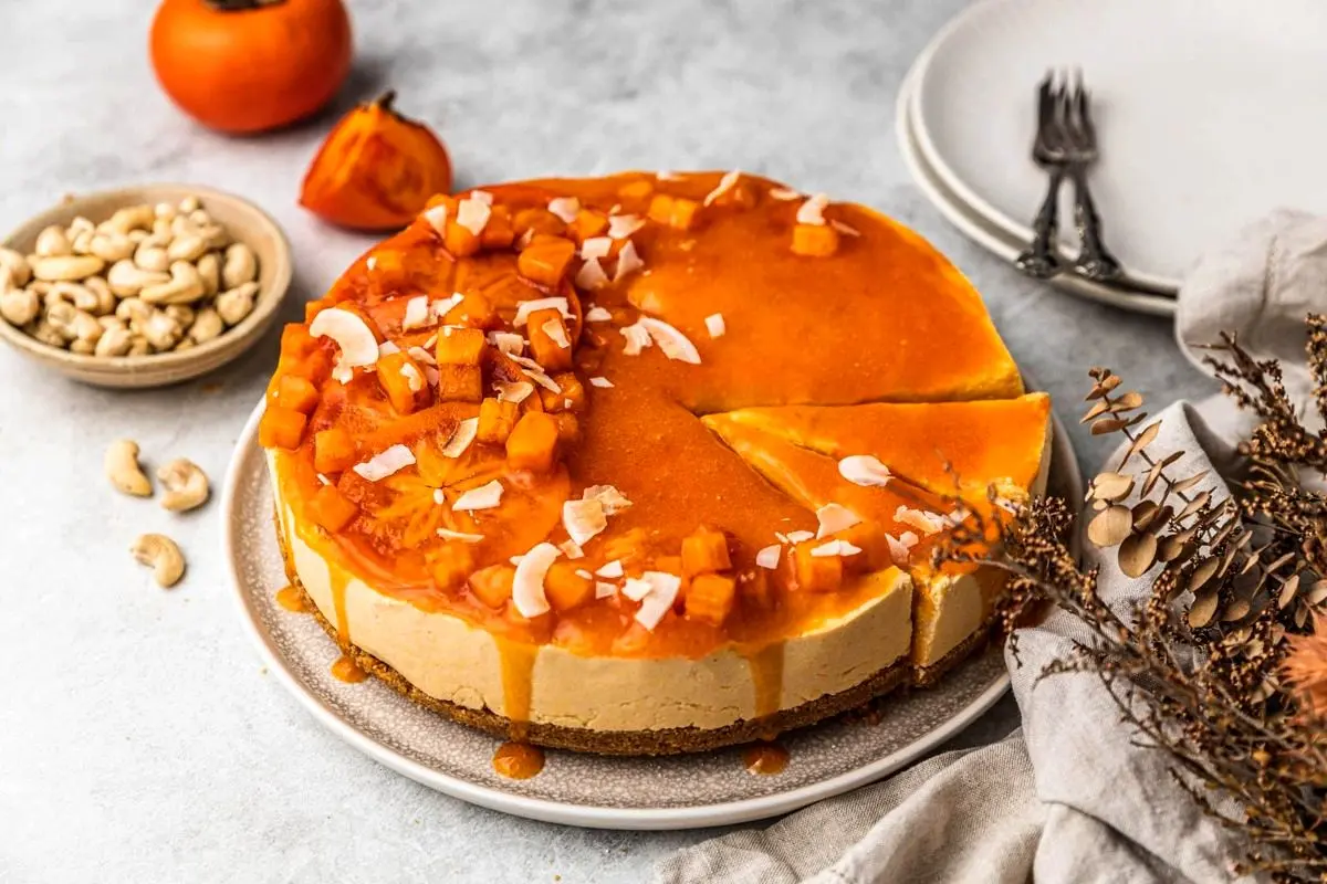طرز تهیه چیز کیک خرمالو + آموزش کیک شیفون پایه چیز کیک