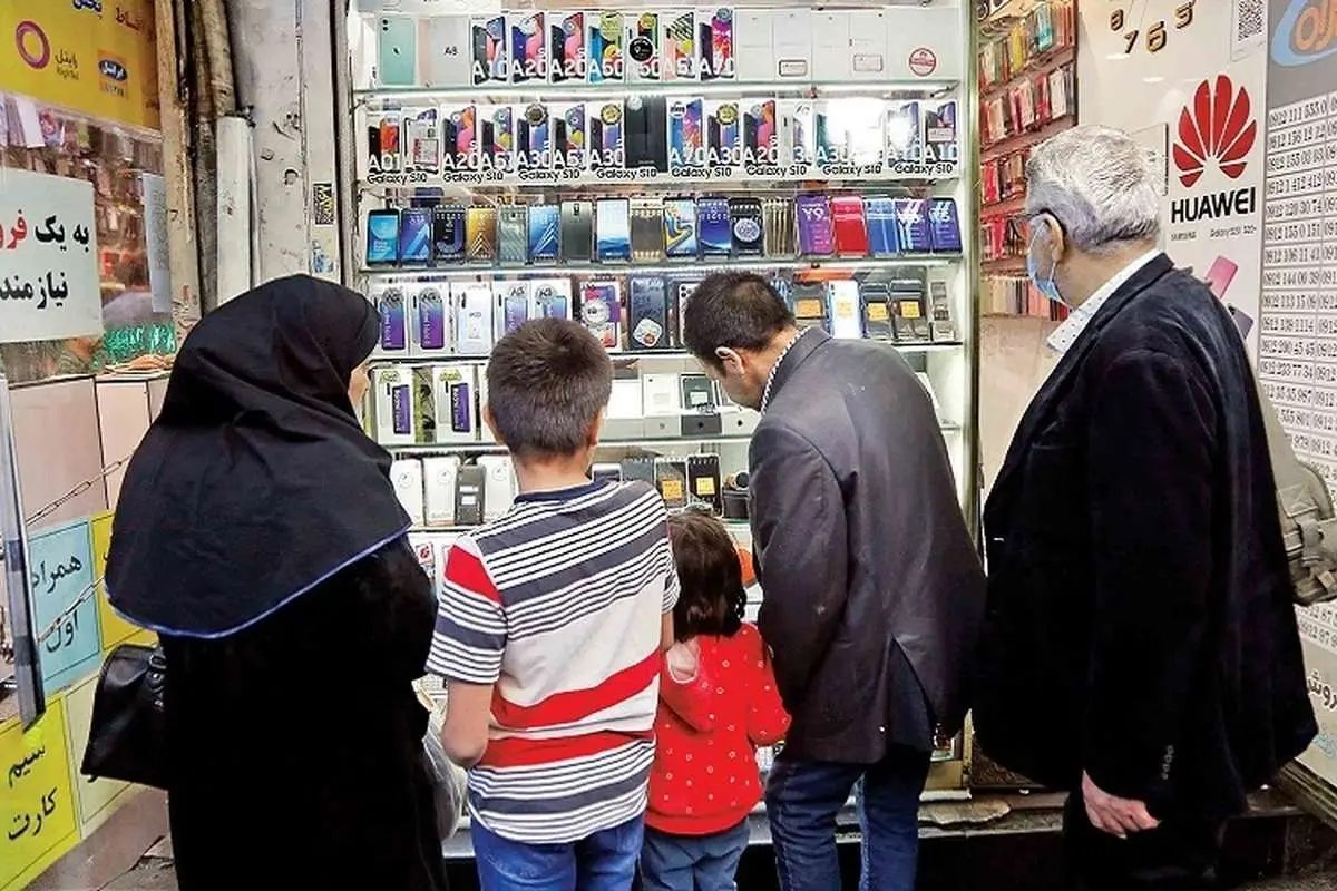 چرا خرید گوشی A32 منطقی نیست؟