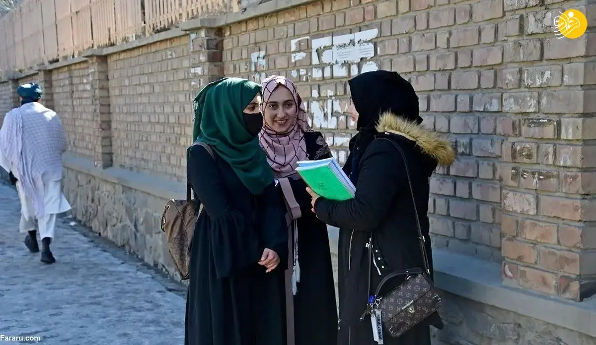 (ویدئو) طالبان با شلاق دختران دانشجو را سرکوب کرد!