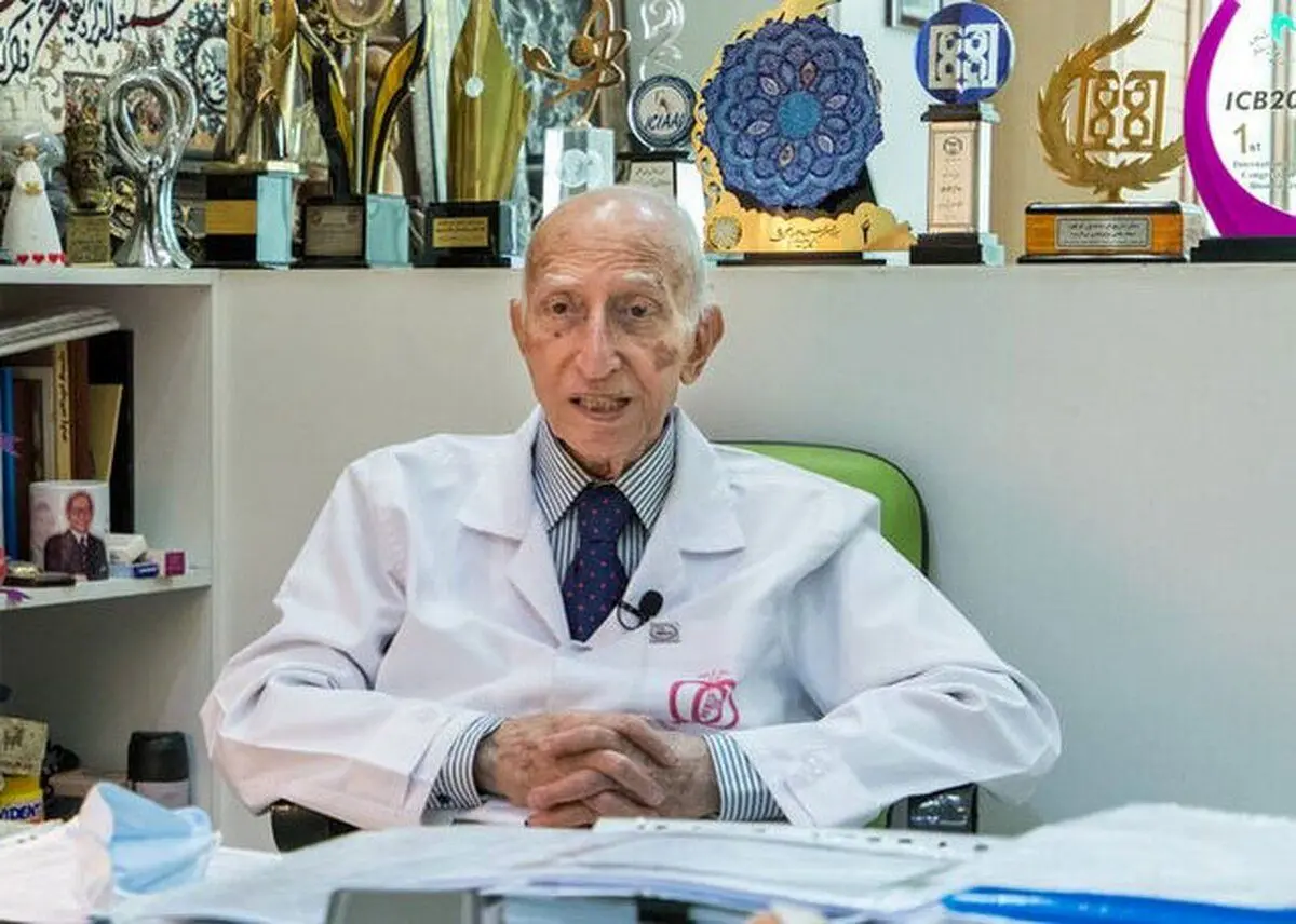 پروفسور فرهود: در سلامتم، ۲۶ ساعت از من سوال و جواب کردند