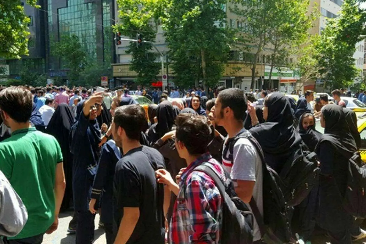 شکاف نسلی یا انتقال مطالبات دهههای قبل به نسل جدید؟