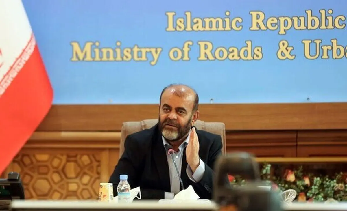 رستم قاسمی:  برخی از مردم در چادرها و زیرپله‌ها زندگی می‌کنند