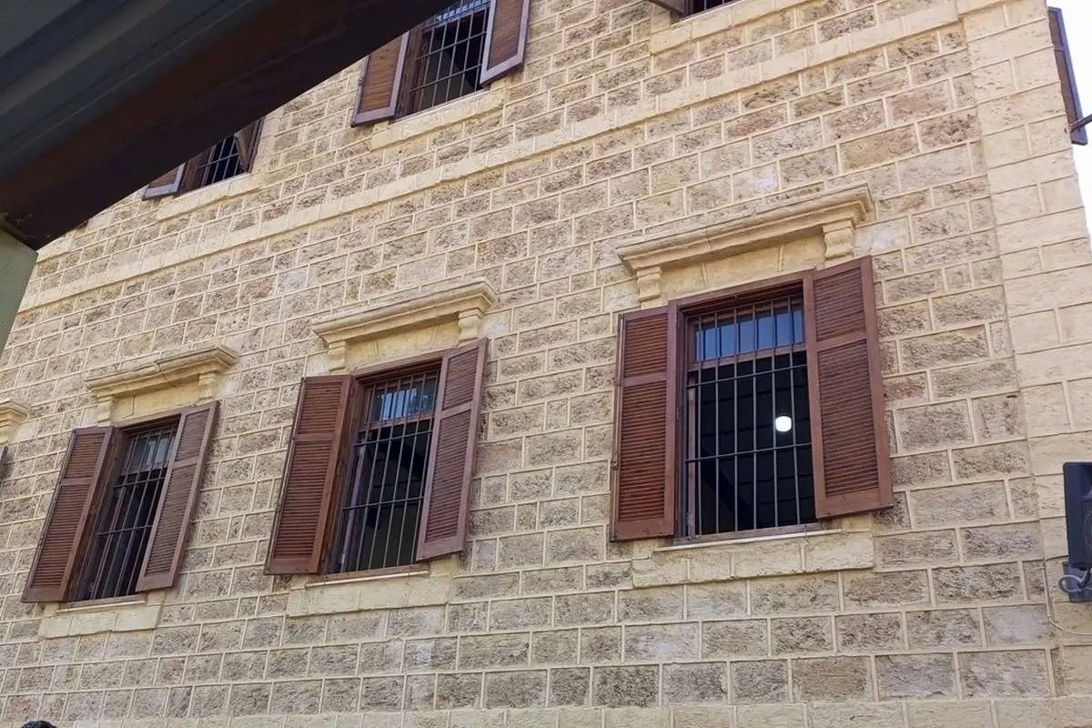 (عکس) ریزش مرگبار سقف کلاس روی سر دختران دانش آموز