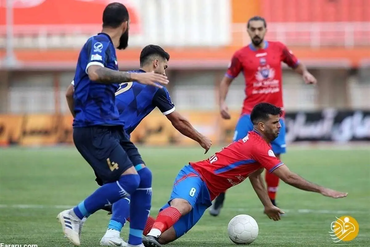 درگیری روی سکوها در سوپرجام بدون تماشاگر!